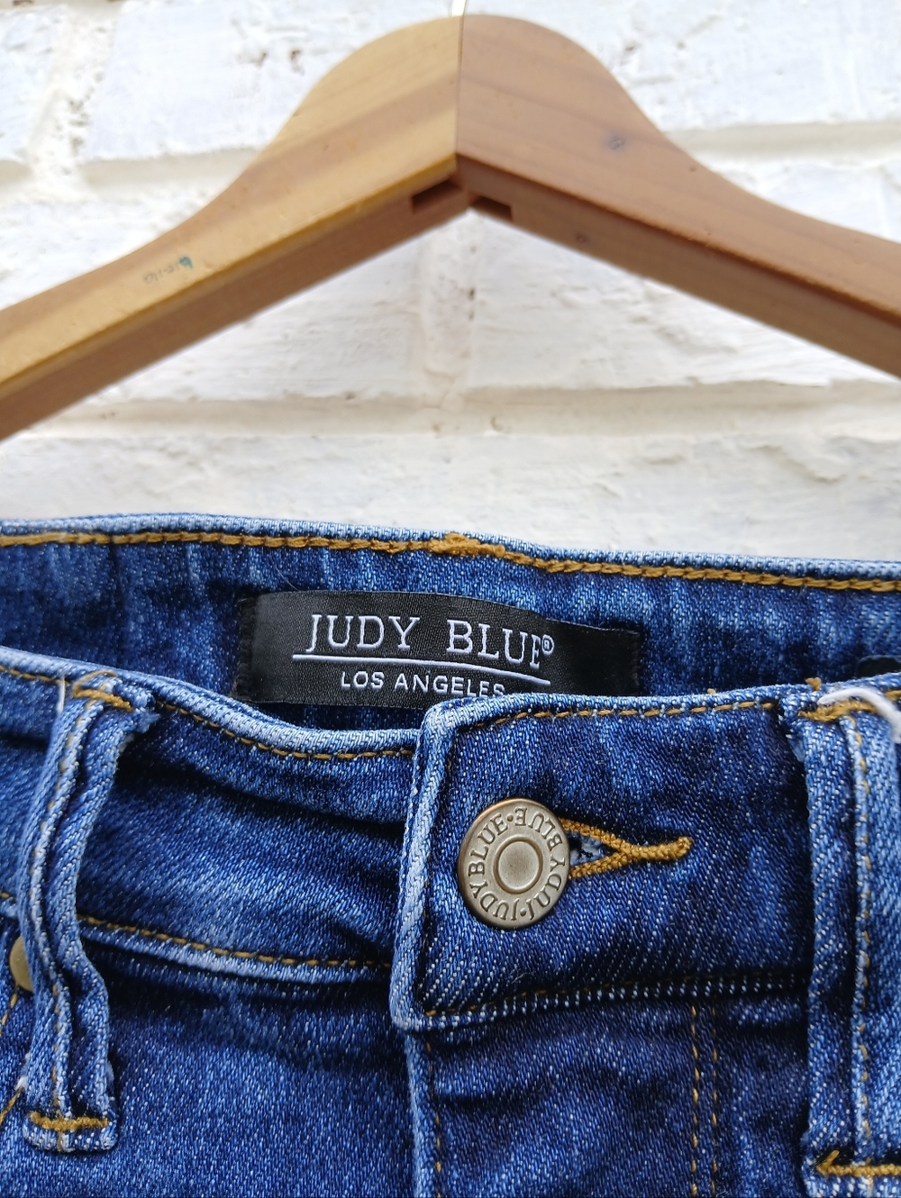 Judy Blue Straight Leg Highrise Tummy Control Jeans - Picture 3 of 6